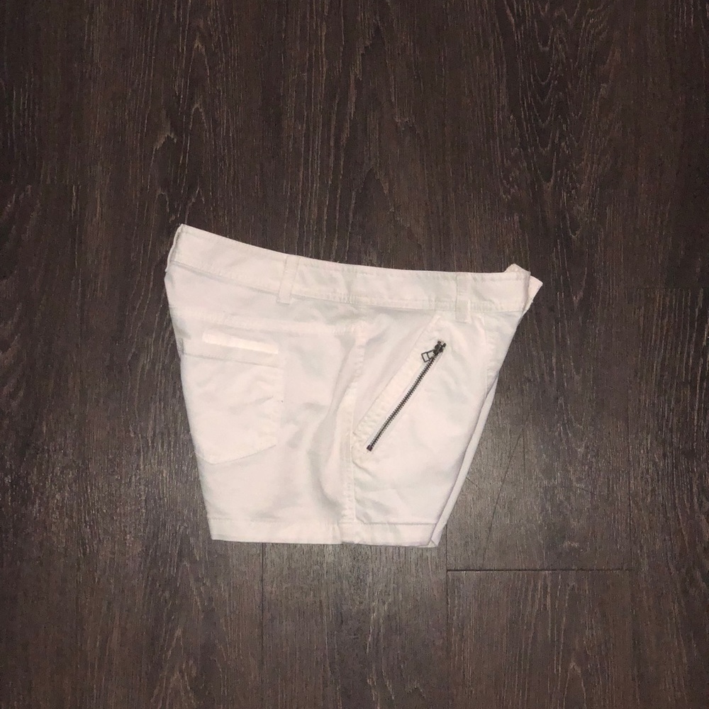 White High Rise Shorts - Picture 7 of 7